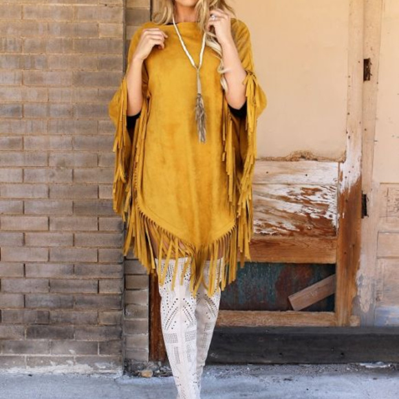 L&B Jackets & Blazers - 🍁🍂L&B 🍂🍁 PLUS SIZE FRINGED PONCHO!  1 LEFT!🍁